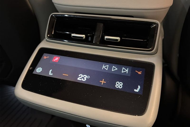 Polestar 4 bild 36