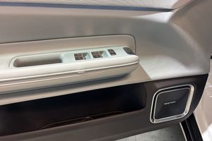 Polestar 4 bild 25