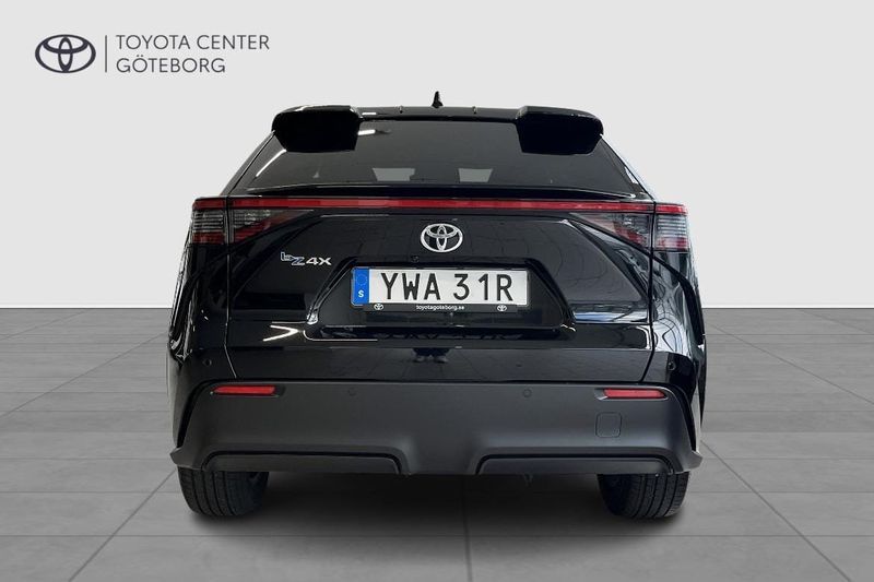 Toyota bZ4X bild 7