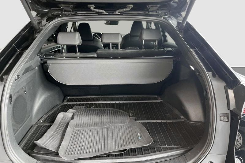 Toyota bZ4X bild 13