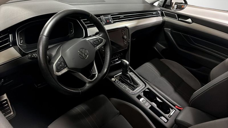 Volkswagen Passat bild 7
