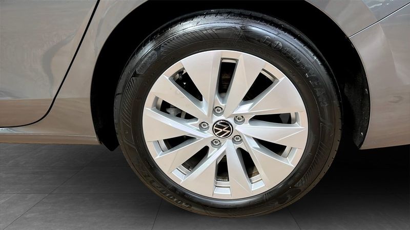 Volkswagen Passat bild 6
