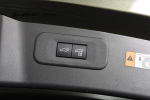Lexus NX bild 10