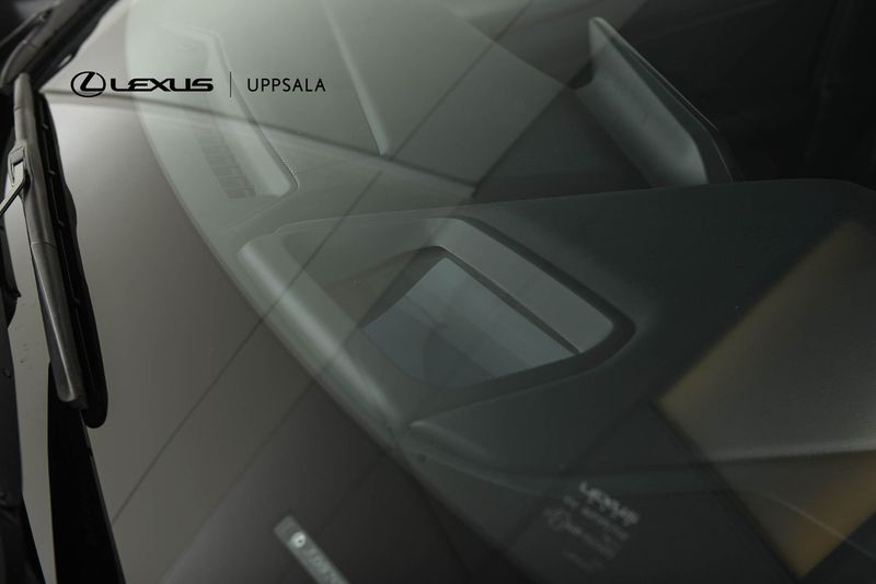 Lexus NX bild 18