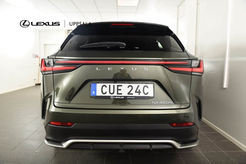 Lexus NX bild 4