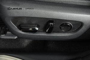 Lexus NX bild 12
