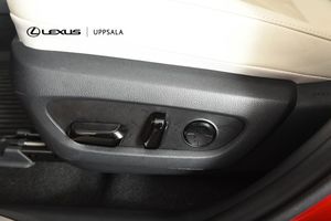 Lexus NX bild 15