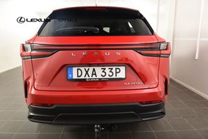 Lexus NX bild 4