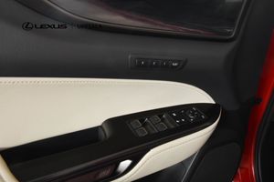 Lexus NX bild 14