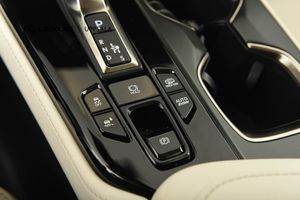 Lexus NX bild 13