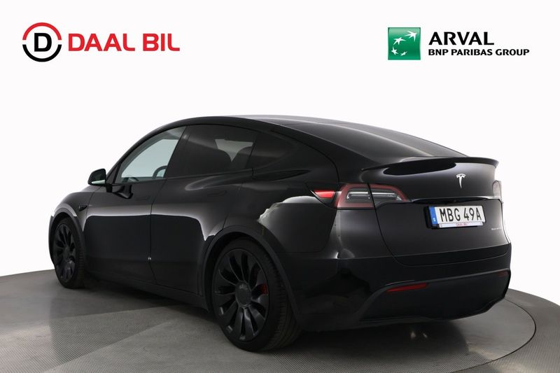 Tesla Model Y bild 8