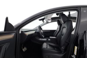 Tesla Model Y bild 10