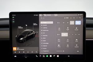 Tesla Model Y bild 18