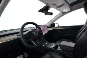 Tesla Model Y bild 11