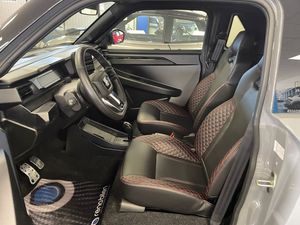 Ligier JS50 bild 8