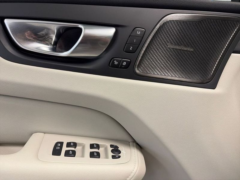 Volvo XC60 bild 9