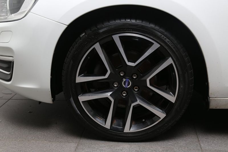 Volvo V60 bild 5