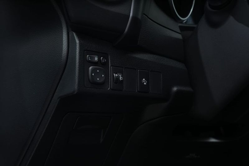 Toyota Auris bild 13