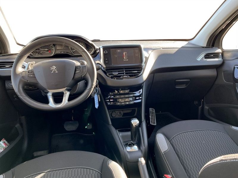 Peugeot 208 bild 7