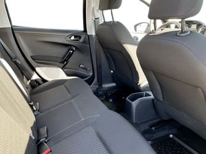 Peugeot 208 bild 13
