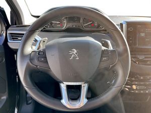 Peugeot 208 bild 8