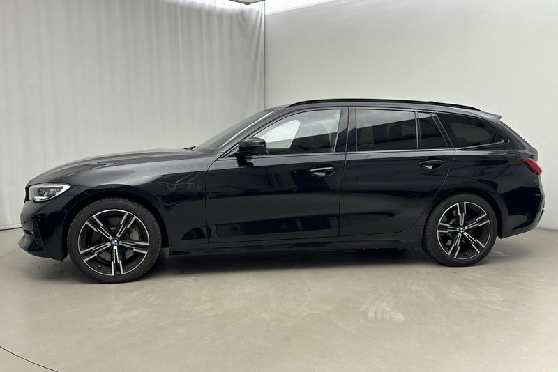 BMW 330 bild 2
