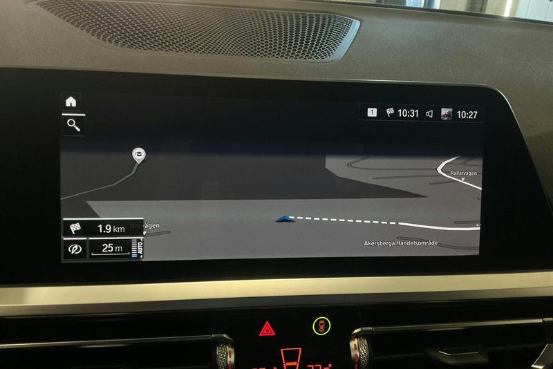 BMW 330 bild 11
