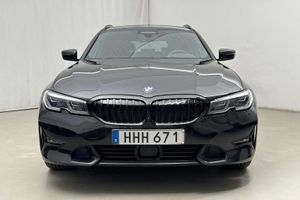 BMW 330 bild 4