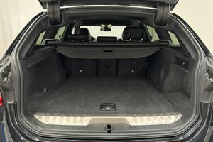 BMW 330 bild 9