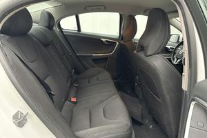 Volvo S60 bild 8
