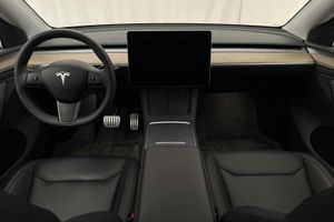 Tesla Model Y bild 6