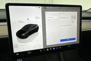 Tesla Model Y bild 18