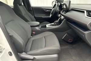 Toyota RAV4 bild 7