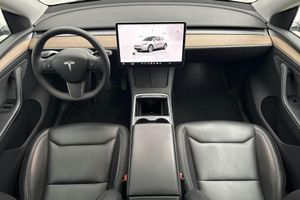 Tesla Model Y bild 6