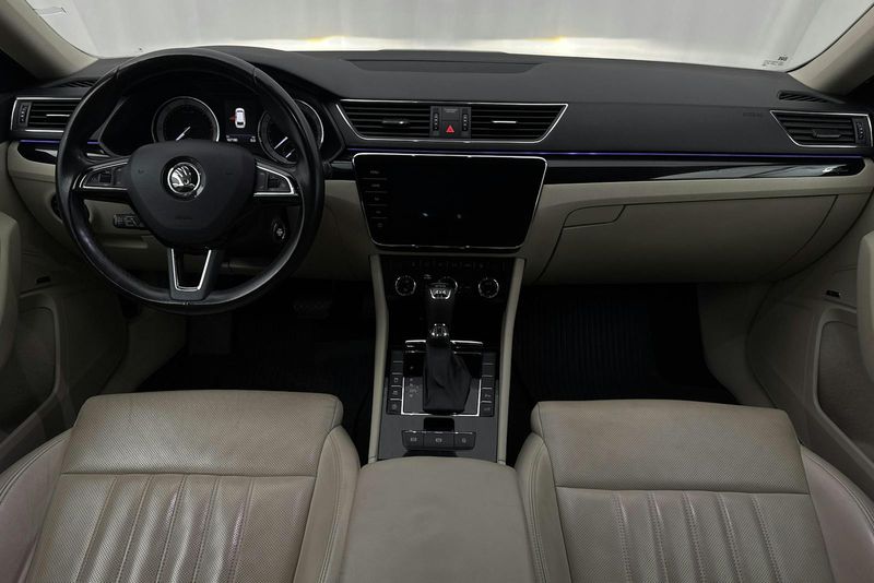 Skoda Superb bild 6