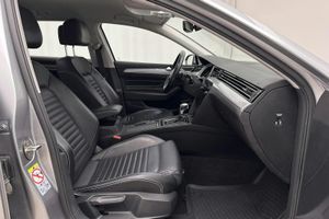 Volkswagen Passat bild 7