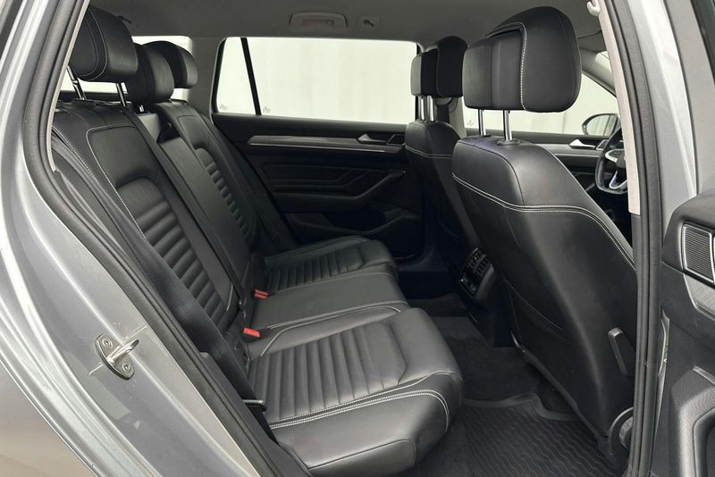 Volkswagen Passat bild 8