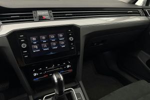 Volkswagen Passat bild 15