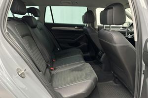 Volkswagen Passat bild 8