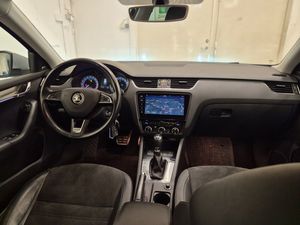 Skoda Octavia bild 8