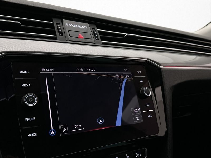 Volkswagen Passat bild 25