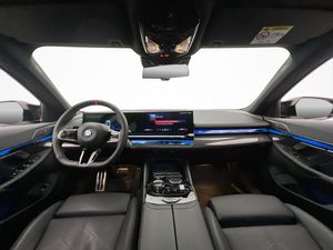 BMW i5 bild 14