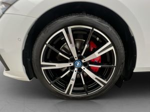 BMW i5 bild 38