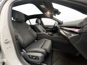 BMW i5 bild 16