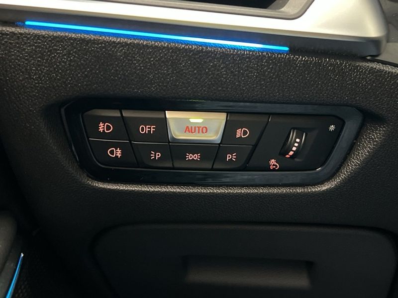 BMW 330 bild 14