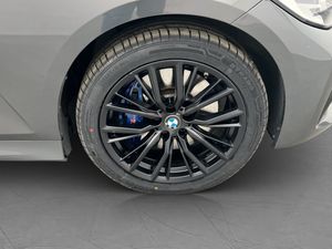 BMW 330 bild 33