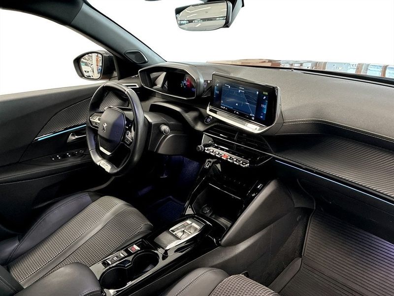 Peugeot e-2008 bild 12