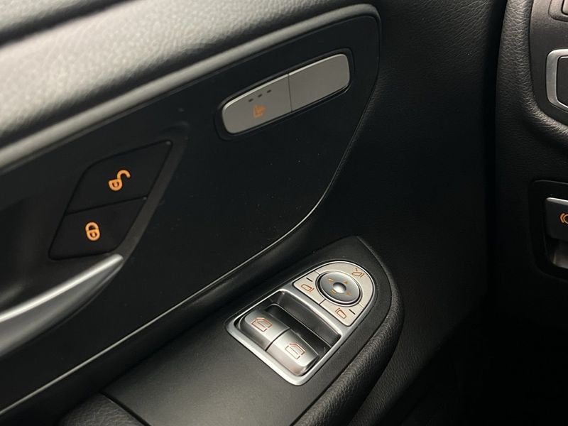 Mercedes V220 bild 16