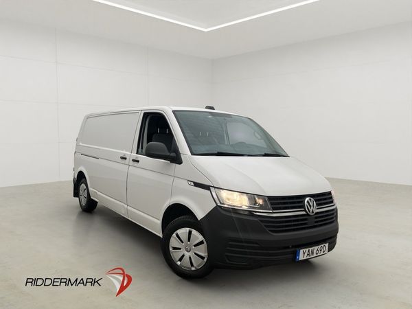 Volkswagen Transporter L2 Värmare Drag CARPLAY B-Kamera Moms - 2023