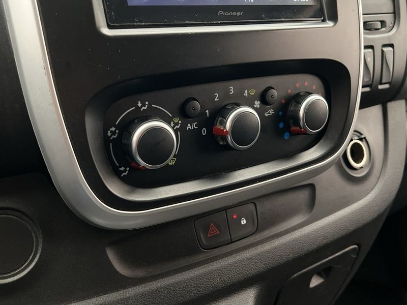 Renault Trafic bild 22